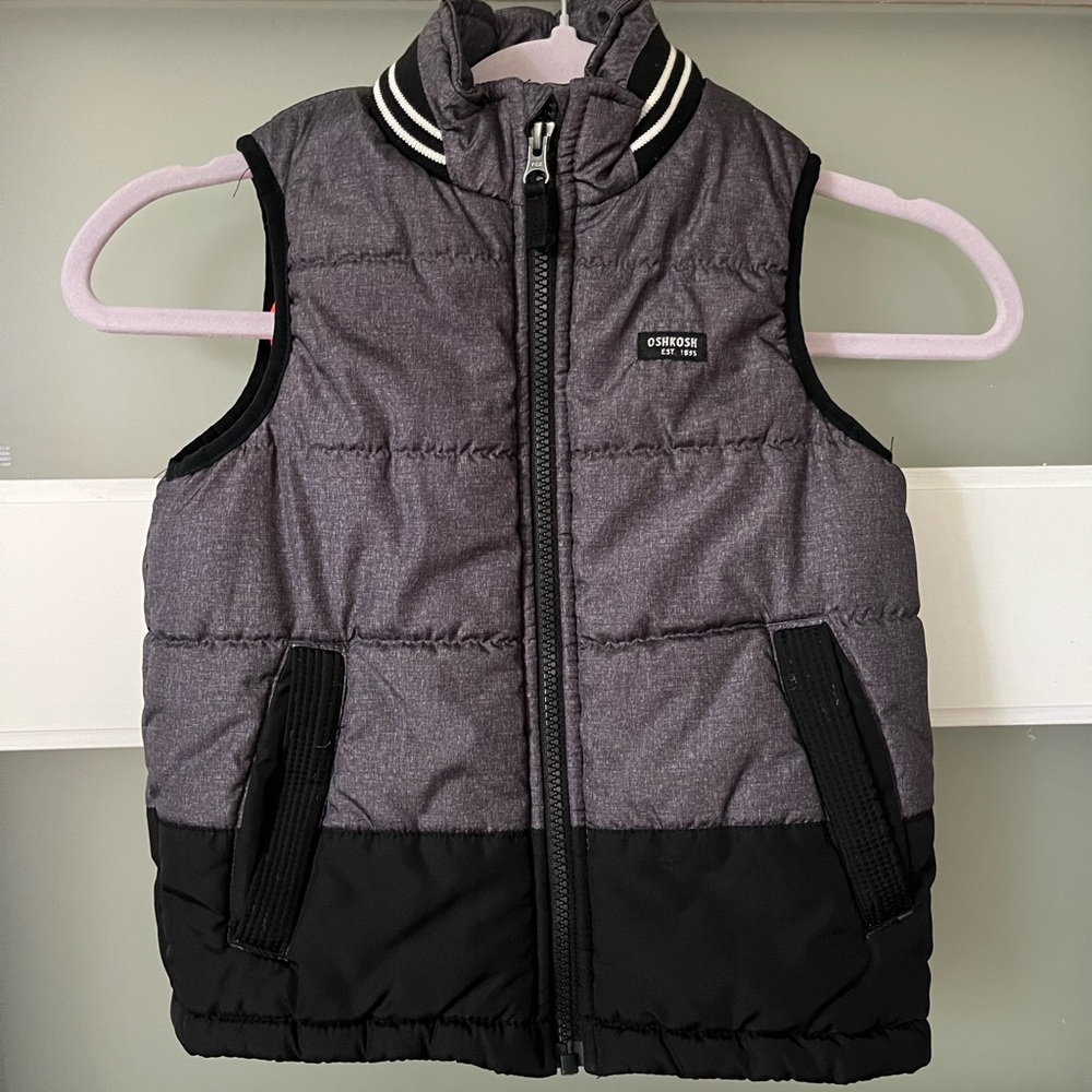 OshKosh B'gosh Black and Gray Puffer Vest- Kid 5